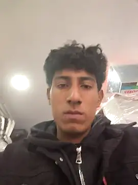 Snapshot of alexander32r chatting on December 2025 04:16:01 PM alexander32r online show from December 2025 04:16:01 PM