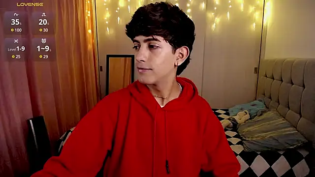 Snapshot of teobowny_ chatting on December 2024 10:22:01 PM teobowny online show from December 2024 10:22:01 PM