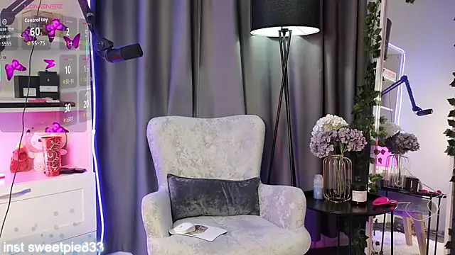 Anal Girl  online show from February 2026 05:03:02 PM