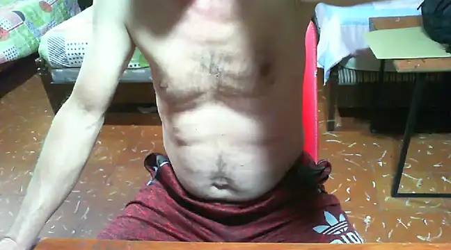 Roberto3102 online show from December 2024 12:47:01 PM