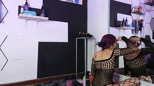 haileycat online show from December 2025 01:14:01 AM