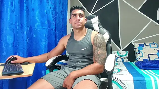 astrom greyy online show from October 2025 10:31:01 PM