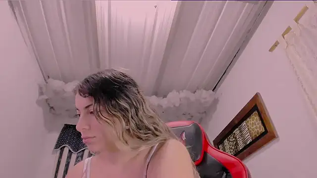 Lauu G online show from September 2025 09:33:01 AM