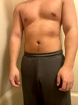 Snapshot of YU-KI00 chatting on November 2025 12:58:02 PM YU-KI00 online show from November 2025 12:58:02 PM