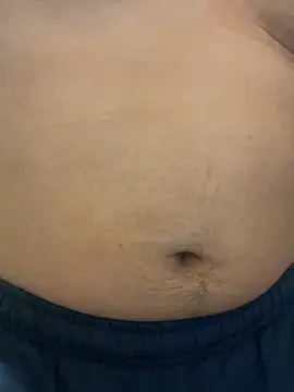 Snapshot of YU-KI00 chatting on November 2025 11:54:01 AM YU-KI00 online show from November 2025 11:54:01 AM