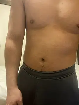 Snapshot of YU-KI00 chatting on November 2025 09:23:01 AM YU-KI00 online show from November 2025 09:23:01 AM