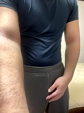 Snapshot of YU-KI00 chatting on December 2025 10:10:02 AM YU-KI00 online show from December 2025 10:10:02 AM