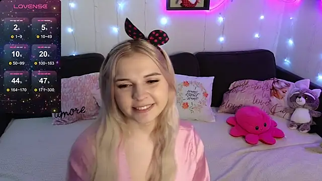 Snapshot of Kate_Legend chatting on January 2025 04:20:01 AM Kate Legend online show from January 2025 04:20:01 AM