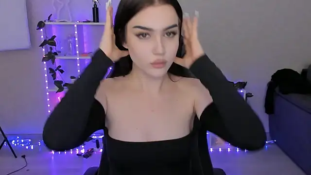 Snapshot of Melanie_N chatting on December 2024 02:27:01 PM Melanie N online show from December 2024 02:27:01 PM