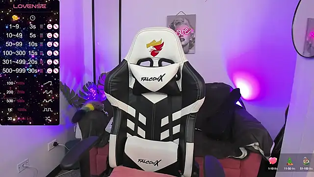 Snapshot of blackberrys_ chatting on December 2024 08:33:01 PM blackberrys  online show from December 2024 08:33:01 PM