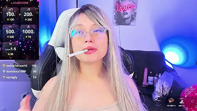 Snapshot of blackberrys_ chatting on January 2025 03:07:01 PM blackberrys  online show from January 2025 03:07:01 PM