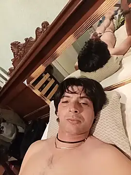 frank32love online show from June 2026 04:48:02 AM