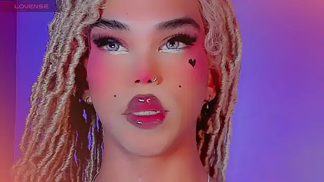 DanniLee  online show from April 2026 06:02:01 PM