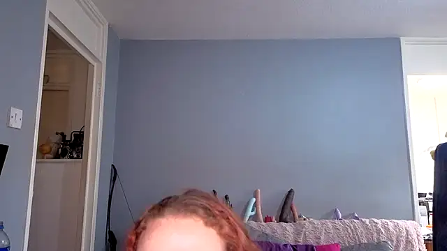 Snapshot of ENGLISHEMILY_69 chatting on November 2025 11:31:01 AM ENGLISHEMILY 69 online show from November 2025 11:31:01 AM