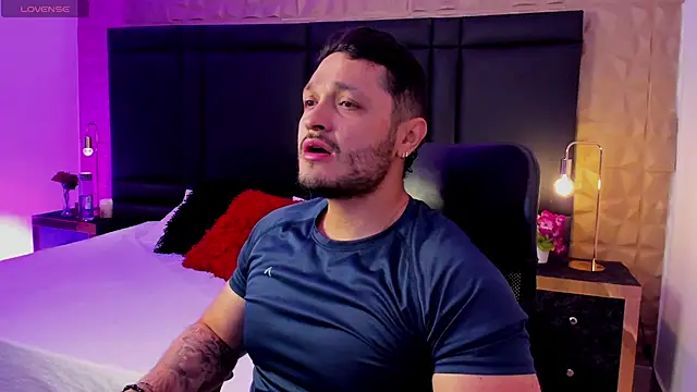 Snapshot of JossAckland chatting on February 2025 07:27:02 PM JossAckland online show from February 2025 07:27:02 PM