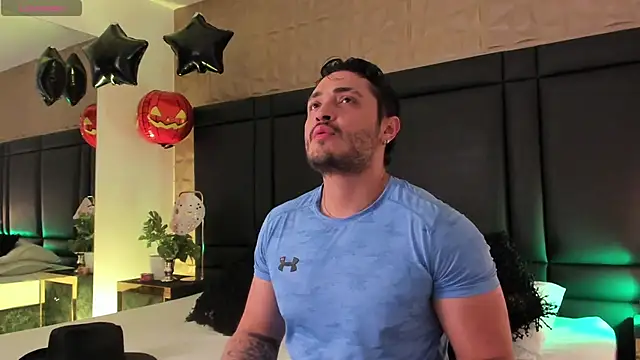 Snapshot of JossAckland chatting on October 2025 07:48:02 PM JossAckland online show from October 2025 07:48:02 PM