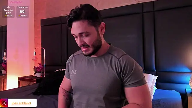 Snapshot of JossAckland chatting on November 2025 08:30:02 PM JossAckland online show from November 2025 08:30:02 PM