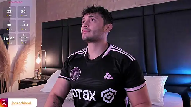 Snapshot of JossAckland chatting on November 2025 07:24:02 PM JossAckland online show from November 2025 07:24:02 PM