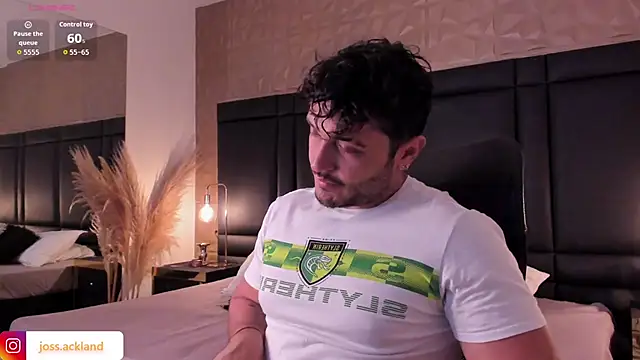 Snapshot of JossAckland chatting on November 2025 07:40:03 PM JossAckland online show from November 2025 07:40:03 PM