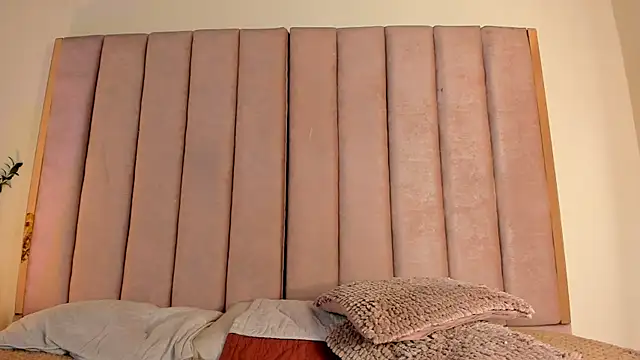 VICTORIA RASH online show from April 2026 11:33:02 PM