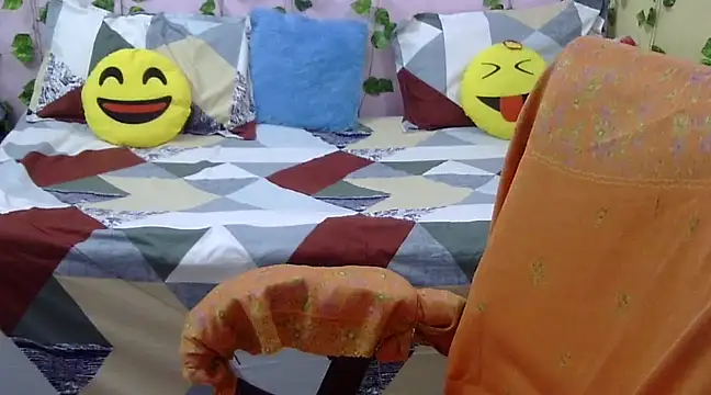 Snapshot of Bold_Pooja chatting on February 2025 03:44:01 AM Bold Pooja online show from February 2025 03:44:01 AM