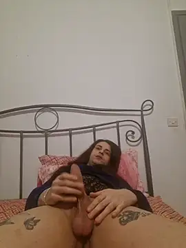 Snapshot of perla97 chatting on December 2024 08:18:01 PM perla97 online show from December 2024 08:18:01 PM