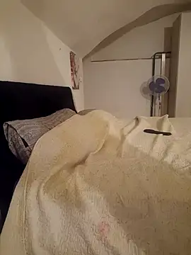 Snapshot of perla97 chatting on February 2025 12:51:01 AM perla97 online show from February 2025 12:51:01 AM