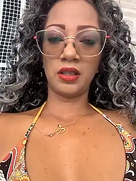 Snapshot of Amaliu_ chatting on March 2025 02:10:02 PM Amaliu online show from March 2025 02:10:02 PM