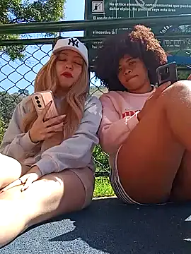 Snapshot of DANIELA_MICHEL chatting on December 2024 03:15:02 PM DANIELA MICHEL online show from December 2024 03:15:02 PM