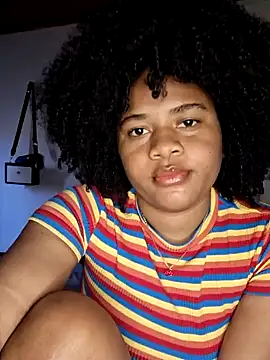 Snapshot of DANIELA_MICHEL chatting on January 2025 10:13:02 PM DANIELA MICHEL online show from January 2025 10:13:02 PM