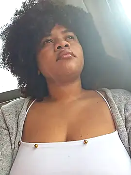 Snapshot of DANIELA_MICHEL chatting on February 2025 01:29:01 PM DANIELA MICHEL online show from February 2025 01:29:01 PM