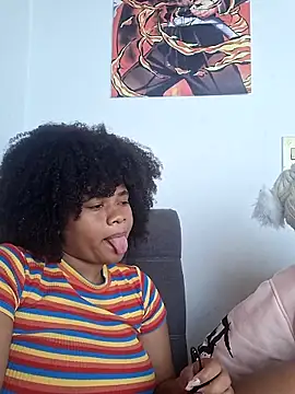 Snapshot of DANIELA_MICHEL chatting on February 2025 03:39:02 PM DANIELA MICHEL online show from February 2025 03:39:02 PM