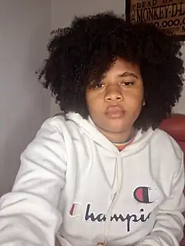 Snapshot of DANIELA_MICHEL chatting on February 2025 12:41:01 AM DANIELA MICHEL online show from February 2025 12:41:01 AM