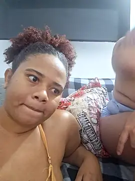 Snapshot of DANIELA_MICHEL chatting on December 2025 09:57:01 PM DANIELA MICHEL online show from December 2025 09:57:01 PM