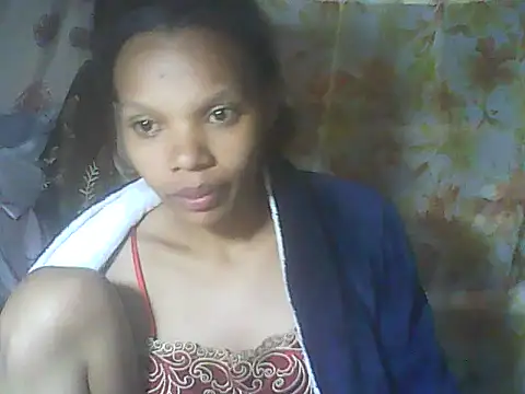 Snapshot of Antsoalie chatting on December 2025 09:03:01 AM Antsoalie online show from December 2025 09:03:01 AM