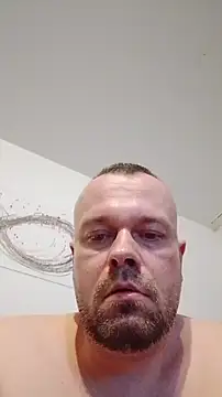 Snapshot of mikaaaaase chatting on February 2026 11:31:02 PM mikaaaaase online show from February 2026 11:31:02 PM