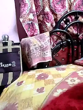 BERRY 00 online show from April 2026 05:49:01 PM