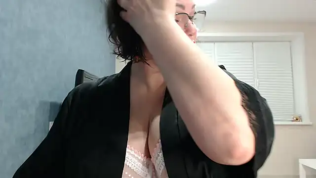 Snapshot of Nora_Star chatting on November 2025 05:04:02 PM Nora Star online show from November 2025 05:04:02 PM