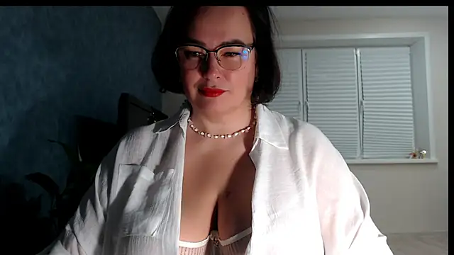 Nora Star online show from January 2026 04:09:01 PM