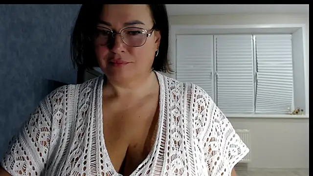 Nora Star online show from March 2026 06:46:01 PM