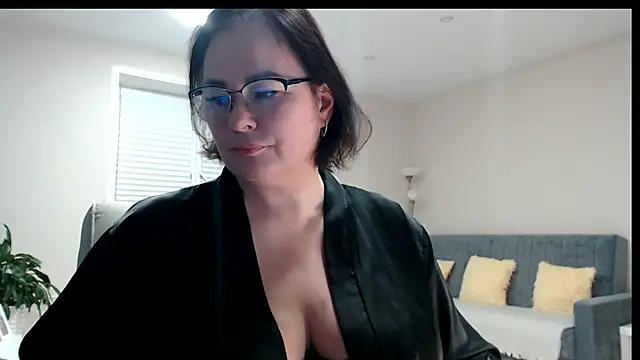 Nora Star online show from March 2026 07:59:01 PM