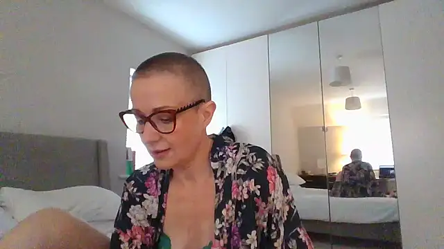 Snapshot of ELEGANT-ARIA36 chatting on February 2025 09:46:02 AM ELEGANT-ARIA36 online show from February 2025 09:46:02 AM