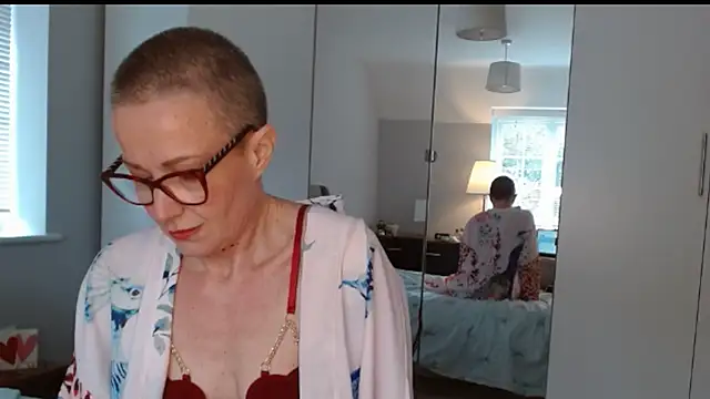 Snapshot of ELEGANT-ARIA36 chatting on February 2025 12:36:01 PM ELEGANT-ARIA36 online show from February 2025 12:36:01 PM