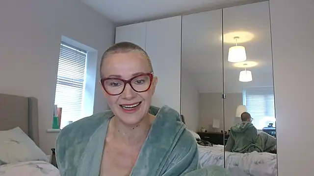 Snapshot of ELEGANT-ARIA36 chatting on March 2025 08:30:02 AM ELEGANT-ARIA36 online show from March 2025 08:30:02 AM