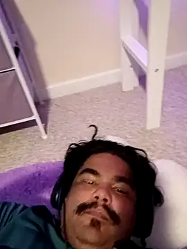 Snapshot of Brickstash chatting on September 2025 04:56:02 AM Brickstash online show from September 2025 04:56:02 AM