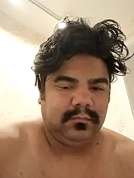 Snapshot of Brickstash chatting on October 2025 06:22:02 AM Brickstash online show from October 2025 06:22:02 AM