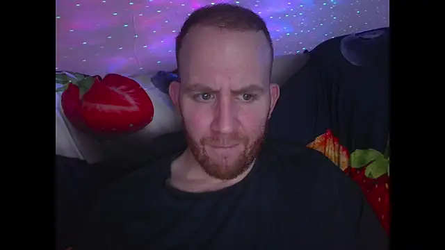 Snapshot of Tall_REC chatting on December 2024 12:17:01 AM Tall REC online show from December 2024 12:17:01 AM