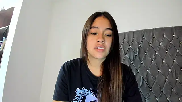 Snapshot of AriaMontgomery chatting on January 2025 08:31:02 AM AriaMontgomery online show from January 2025 08:31:02 AM