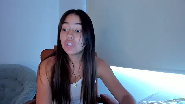 Snapshot of AriaMontgomery chatting on February 2025 10:28:02 PM AriaMontgomery online show from February 2025 10:28:02 PM