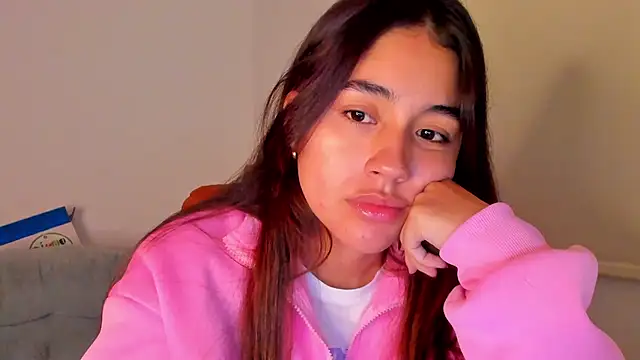 Snapshot of AriaMontgomery chatting on February 2025 08:46:01 AM AriaMontgomery online show from February 2025 08:46:01 AM